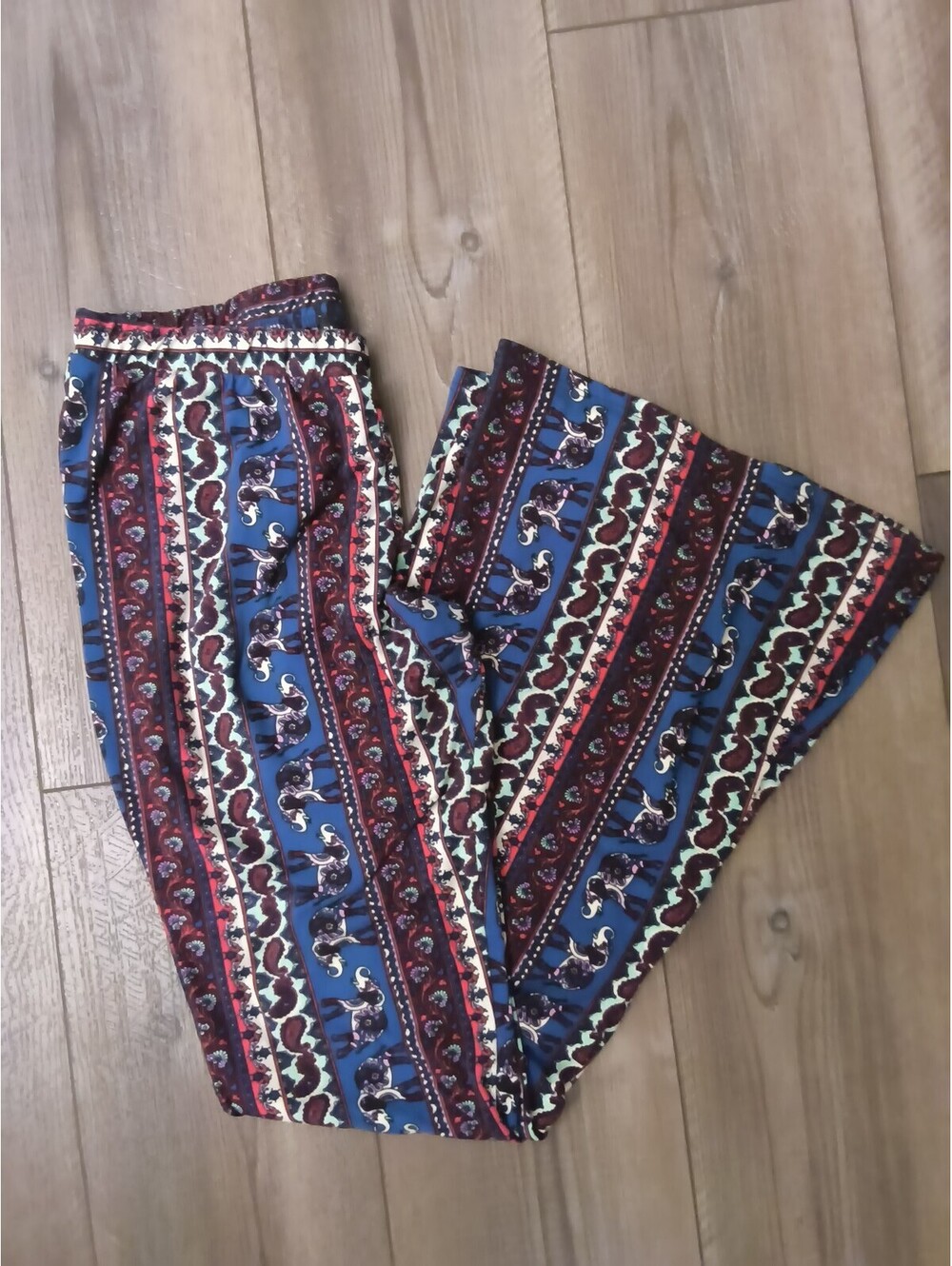 About a Girl Los Angeles Boho Retro Elephant Print Flared Pants Large